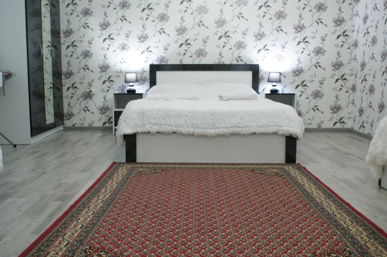 Hotel Jurkha Tbilisi Exterior foto